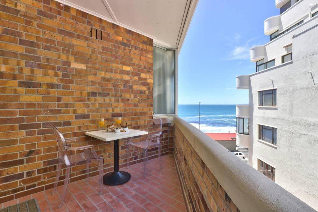 Blue Waters Studio With Sea Views From Balcony Daire Cape Town Dış mekan fotoğraf